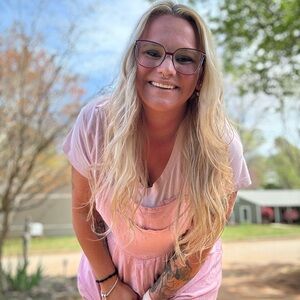 Meet your Posher, Britni